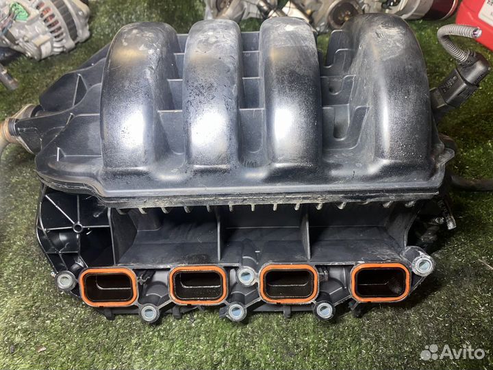 Впускной коллектор BLF Volkswagen Golf V 1K1 03C12