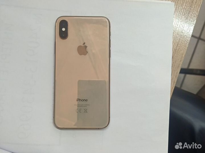 iPhone Xs, 64 ГБ