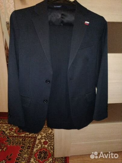 Школьный костюм