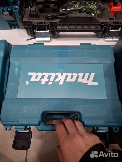 Шуруповерт Makita