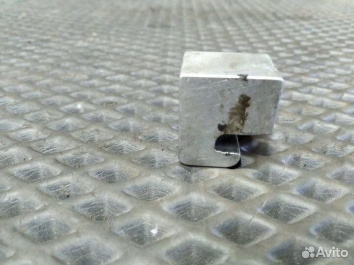 Фиксатор поддона Daf Xf95 XE315 2002