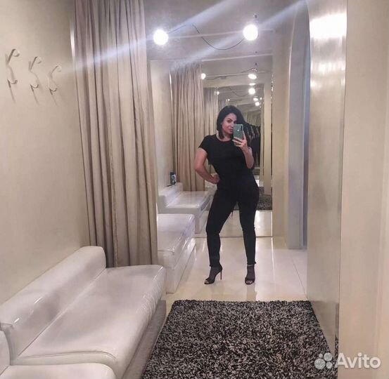 Администратор, продавец-консультант