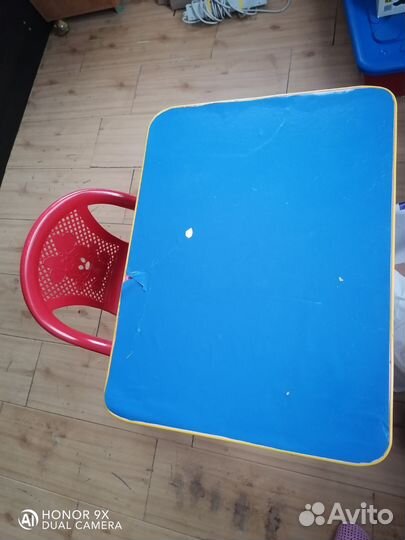 Стол и стел детский