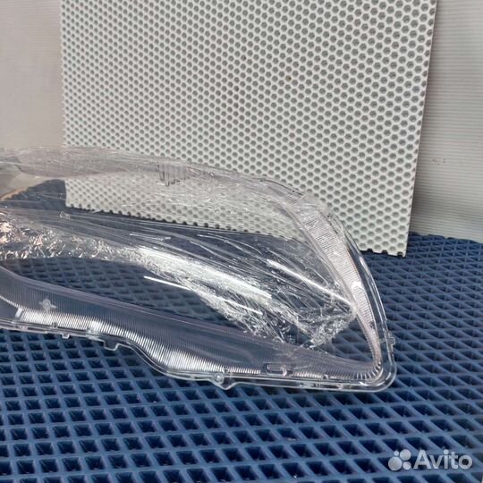 Стекла фар Toyota Corolla 150