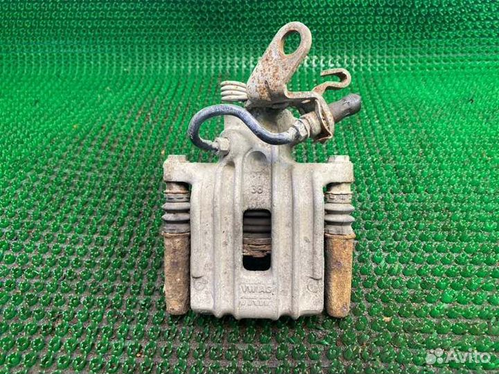 Суппорт задний левый Volkswagen Golf Plus 5 caxa