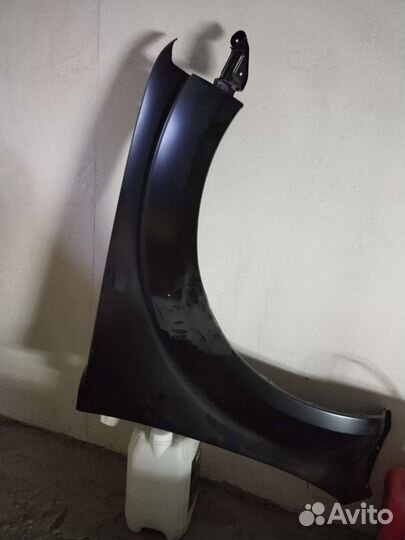 Nissan Pathfinder/Navara крыло переднее правое