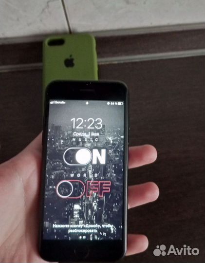 iPhone 7, 32 ГБ