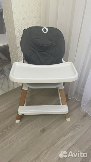 Детский стульчик маленький для кормления