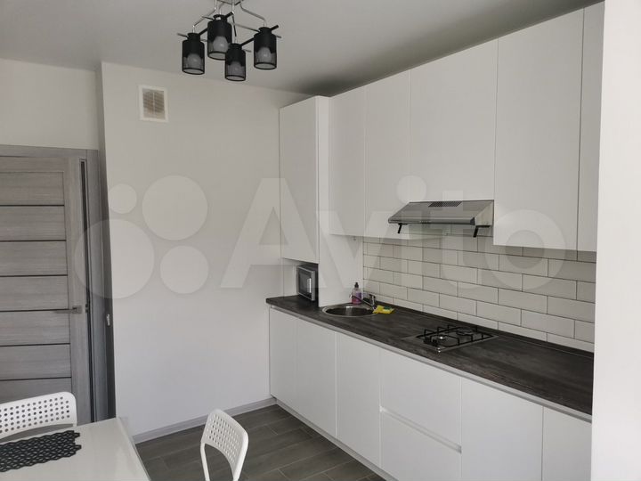 1-к. квартира, 35 м², 8/10 эт.