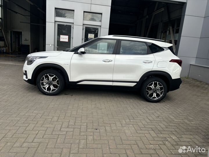 Kia Seltos 2.0 CVT, 2022, 12 км