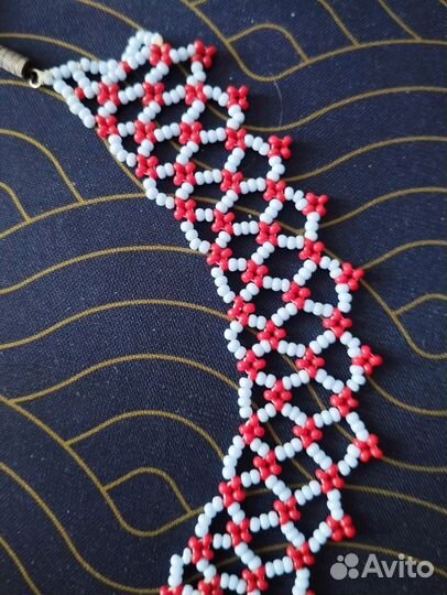 Ожерелье из бисера ручной работы