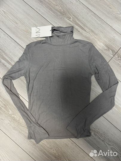 Водолазка Zara S