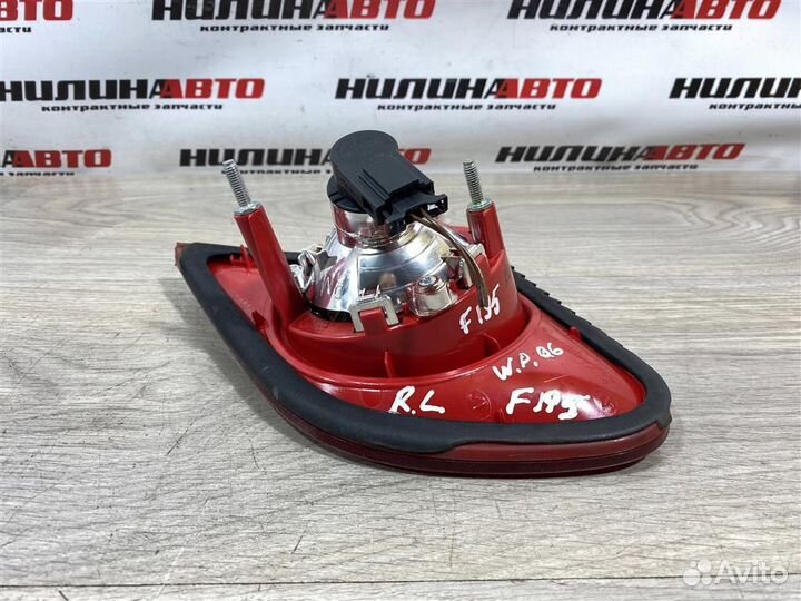 Фонарь левый в крышку багажника VW Пассат Б6