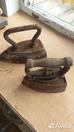 Продам старый утюг