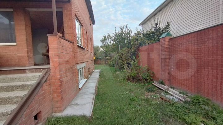 Дом 250 м² на участке 8 сот.