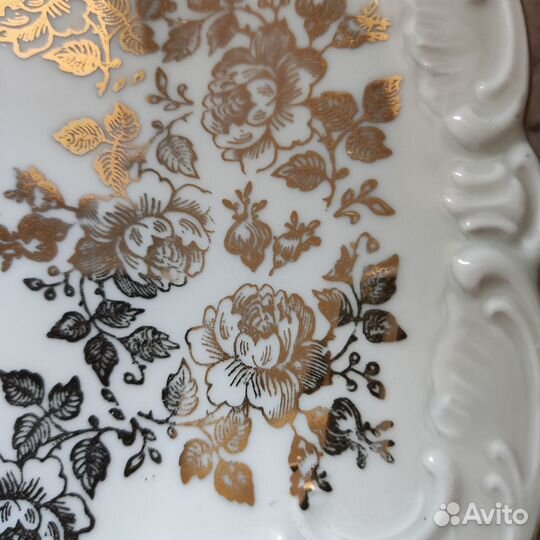 Блюдо фарфоровое большое