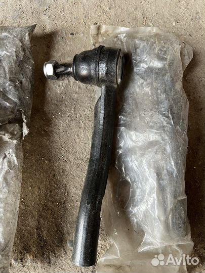 Рулевой наконечник на тойота харьер