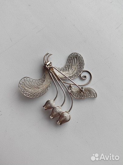 Брошь серебристая веточка скань винтаж