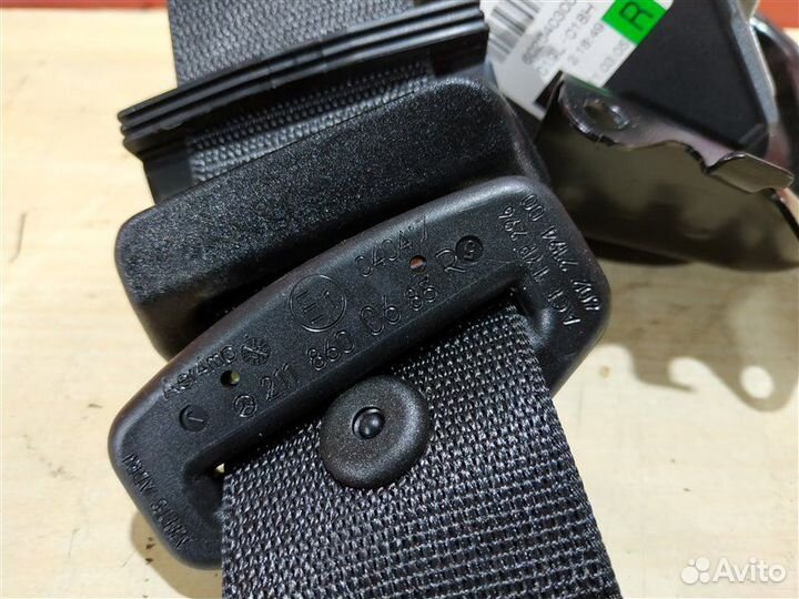 Ремень безопасности задний правый Mercedes-Benz E