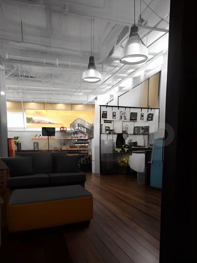 Аренда офиса 196 м² в офисно-торговом центре Мадек