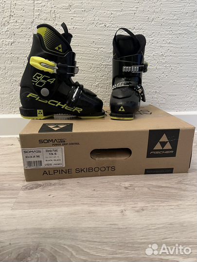 Детские горнолыжные ботинки Fischer