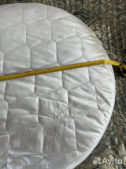 Продам матрас круглый в детскую кроватку