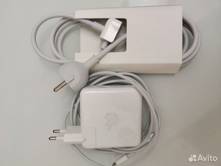 Зарядное устройство Apple USB-C оригинал 61w