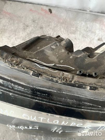 Фара левая галогеновая Mitsubishi Outlander 3 2018