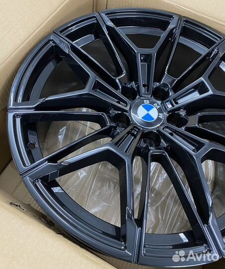 Новые диски r19 BMW 825M-still Разноширокие