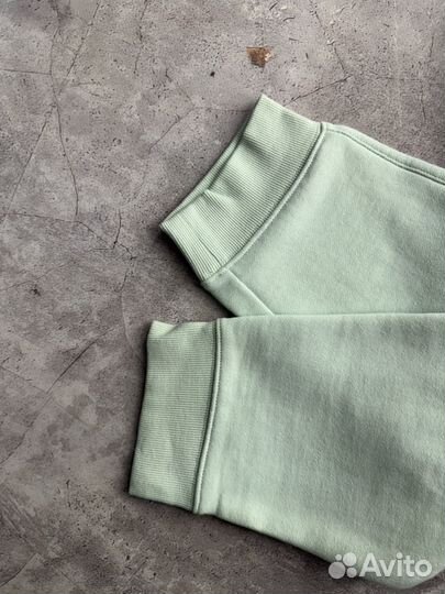 Спортивные штаны L