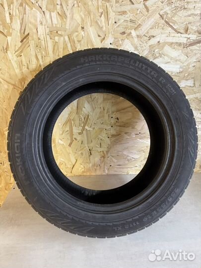 Nokian Tyres Hakkapeliitta R 255/55 R19 111R