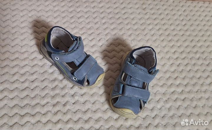 Детская обувь сандалии босоножки кеды 20размер