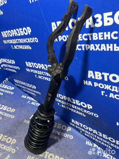 Передняя правая стойка амортизатора Mitsubishi