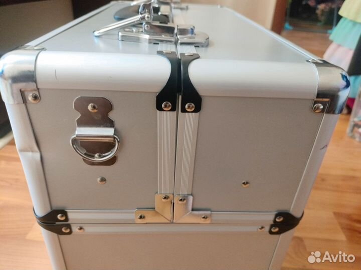 Кейс чемодан