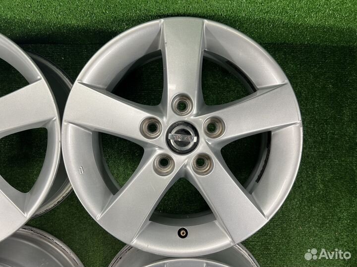 R15 Nissan 5x114.3 6JJ ET+50 цо66,1мм 6,53кг в Мос