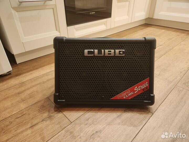 Гитарный комбоусилитель Roland