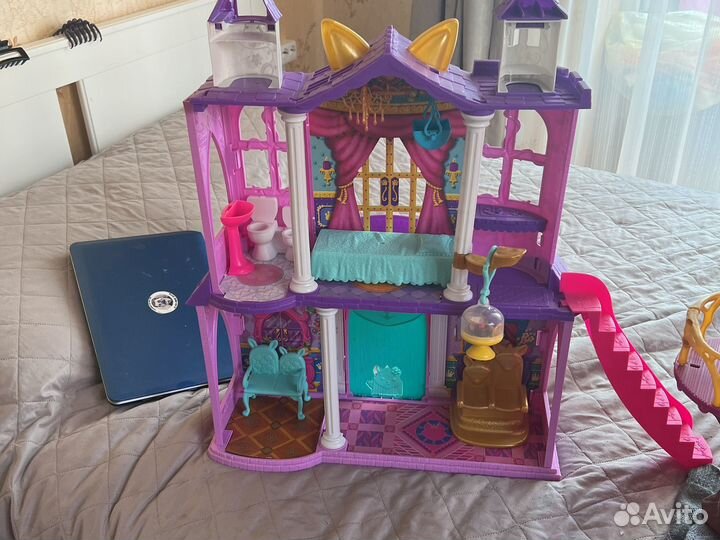 Игрушка Замок