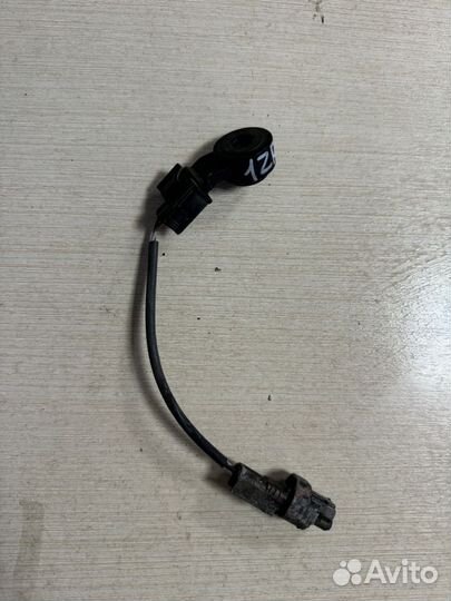 Датчик детонации Lexus Toyota 1710001052