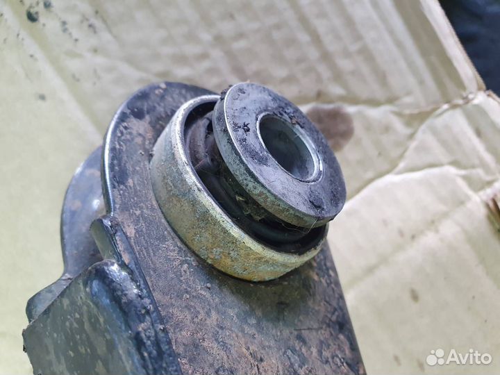 Рычаг задний правый Cadillac Escalade 5 L87 6.2L