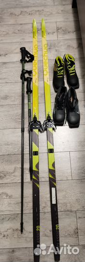 Лыжи, лыжные палки, лыжные ботинки