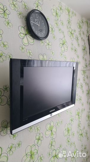 Телевизор Samsung 27