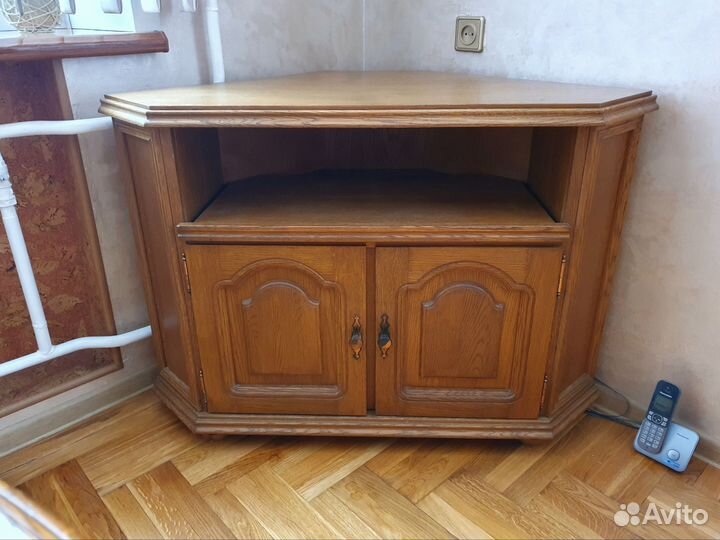 Угловая тумба из натурального дуба