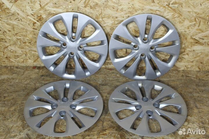 Колпак стального диска Kia Rio 4