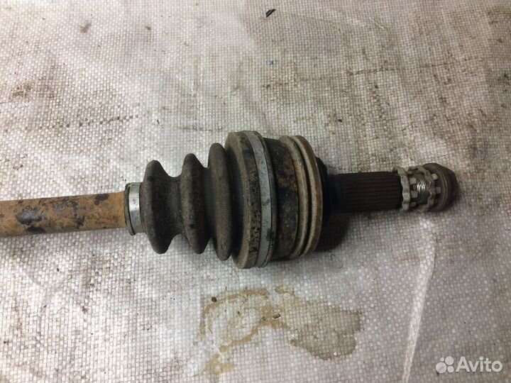Привод задний правый Тойота Марк 2 90