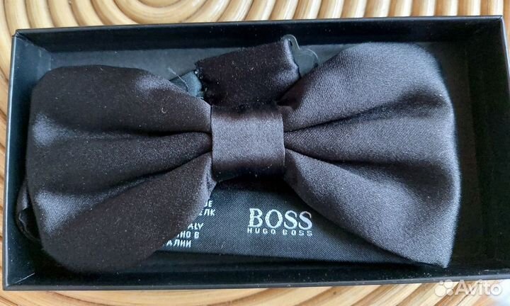 Галстук - бабочка Hugo Boss черная