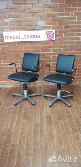 Парикмахерское кресло welonda Германия 2шт