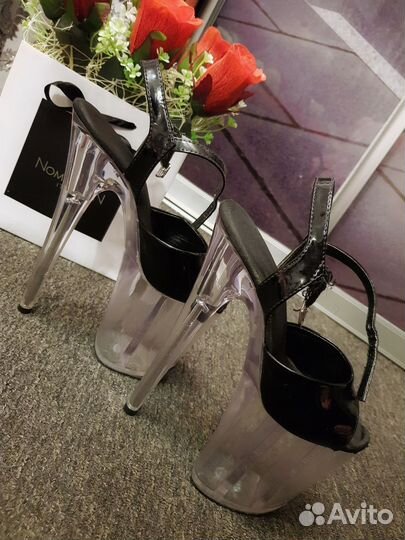 Стрипы бренд Pleaser