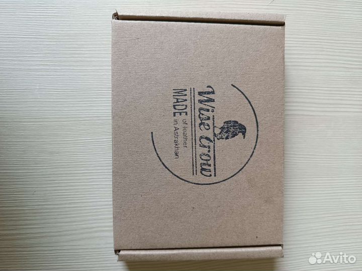 Кожаный брелок для ключей ручной работы