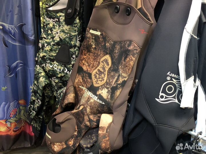 Гидрокостюм