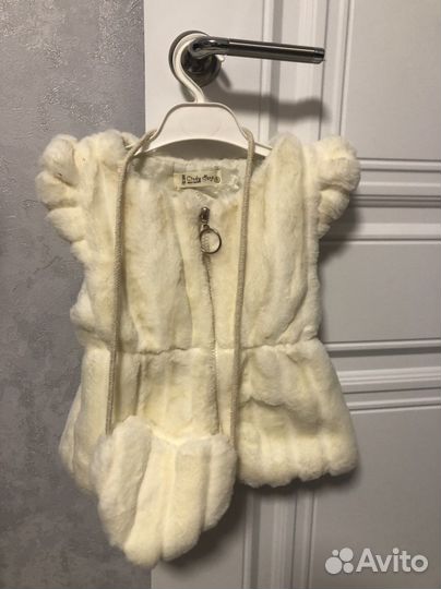 Меховой жилет для девочки на 2-3 года с сумочкой